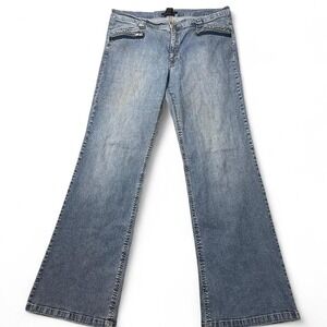y2k jeans with zipper pocket detailing